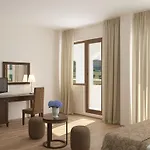 Sunrise 4* オブゾー