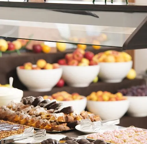 Sunrise Aparthotel 4*