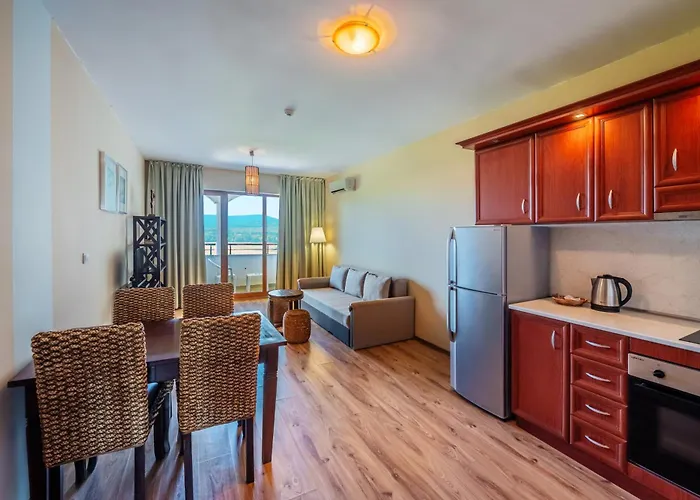 Sunrise Ξενοδοχείο με διαμερίσματα 4*